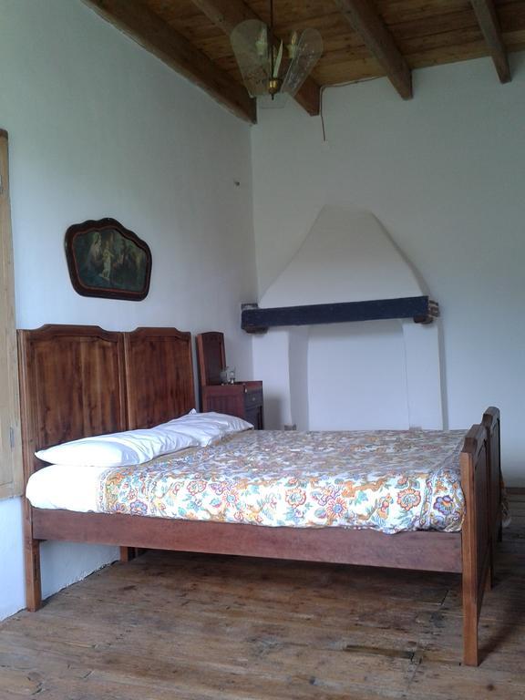 Rural House Rondini Hotel Camposasco Exterior photo